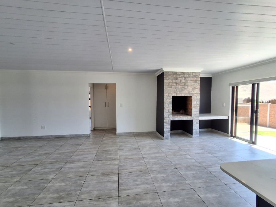 3 Bedroom Property for Sale in Stilbaai Wes Western Cape